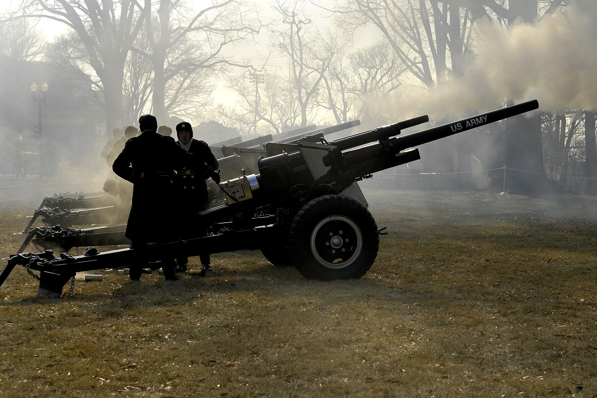 Imagem de referência de This Gun for Hire, descrito nos dados abertos como filme de 1942 dirigido por Frank Tuttle