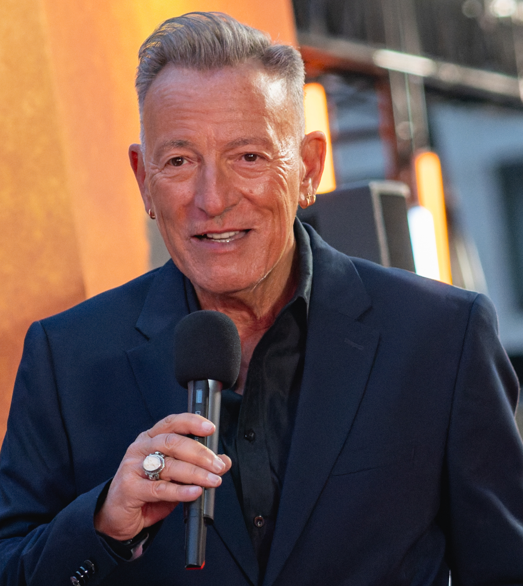 Imagem de referência de Bruce Springsteen, descrito nos dados abertos como cantor e compositor norte americano