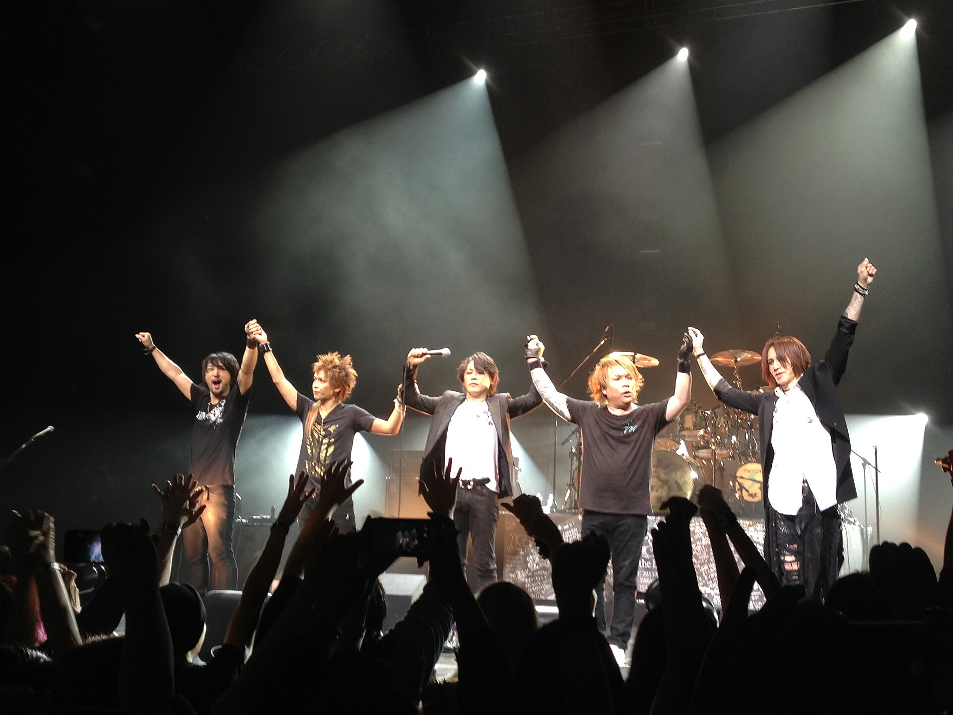 Imagem de referência de Luna Sea, descrito nos dados abertos como banda japonesa de rock