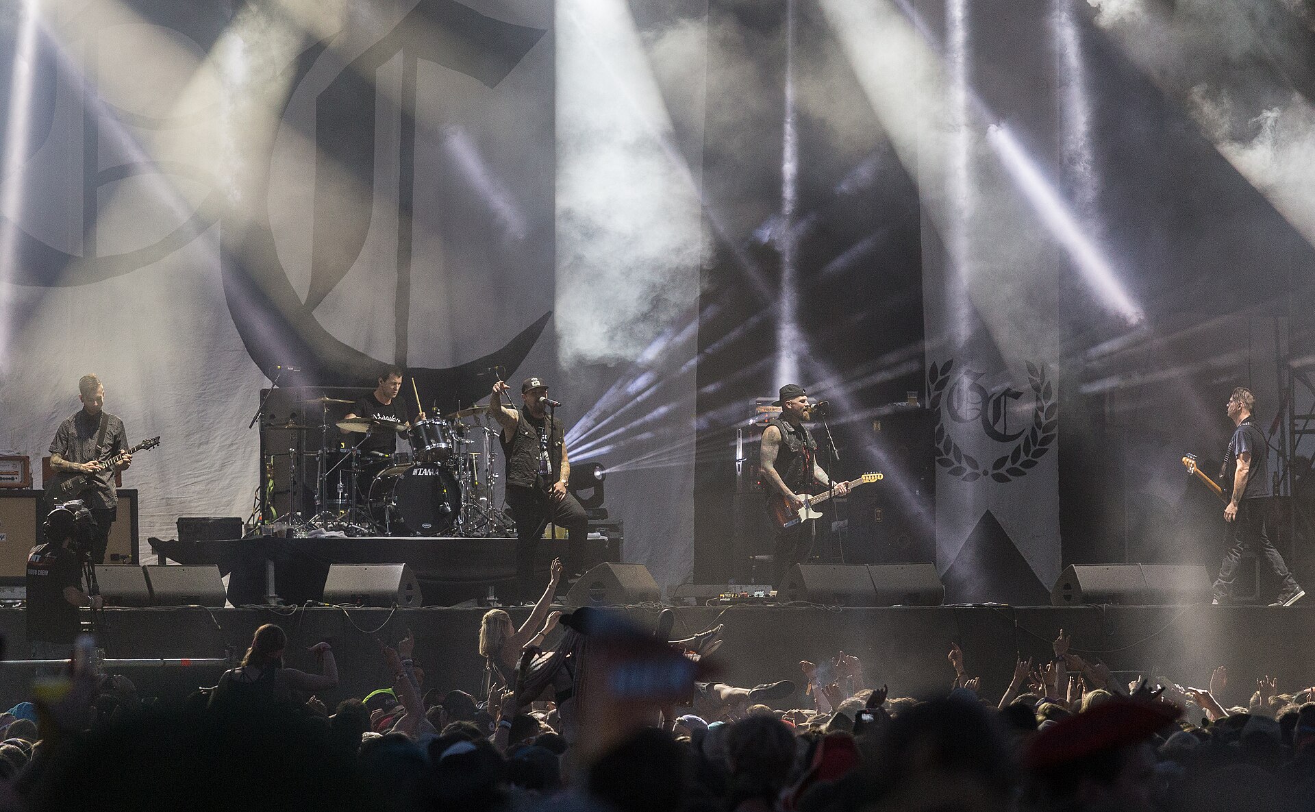 Imagem de referência de Good Charlotte, descrito nos dados abertos como banda de rock estado-unidense