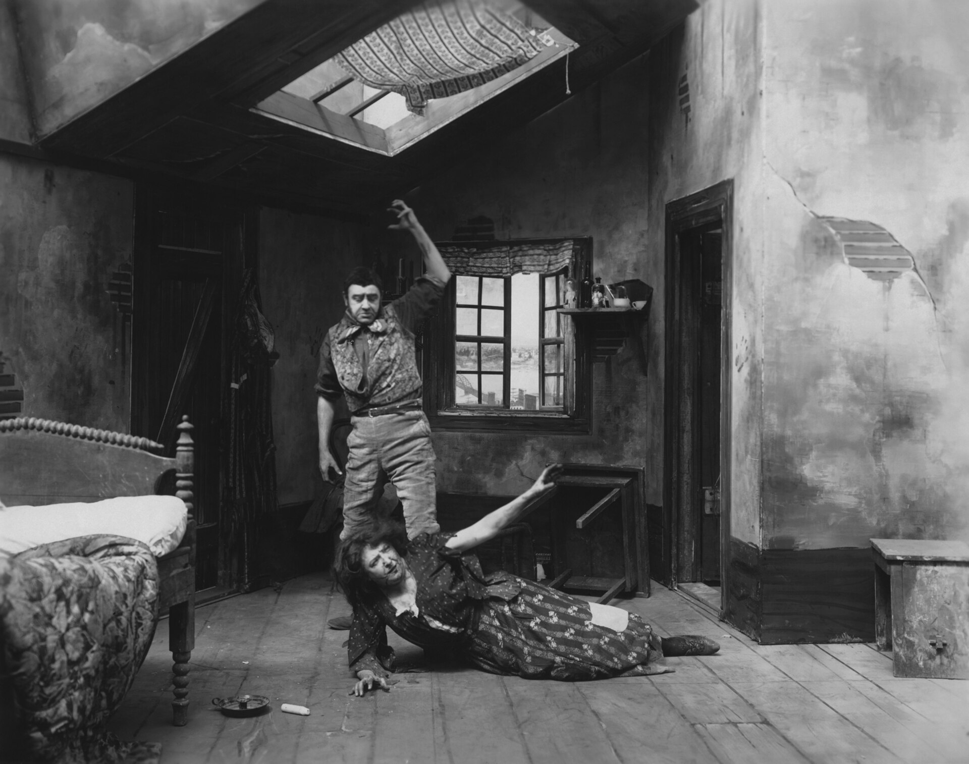 Imagem de referência de Oliver Twist, descrito nos dados abertos como filme de 1922 dirigido por Frank Lloyd