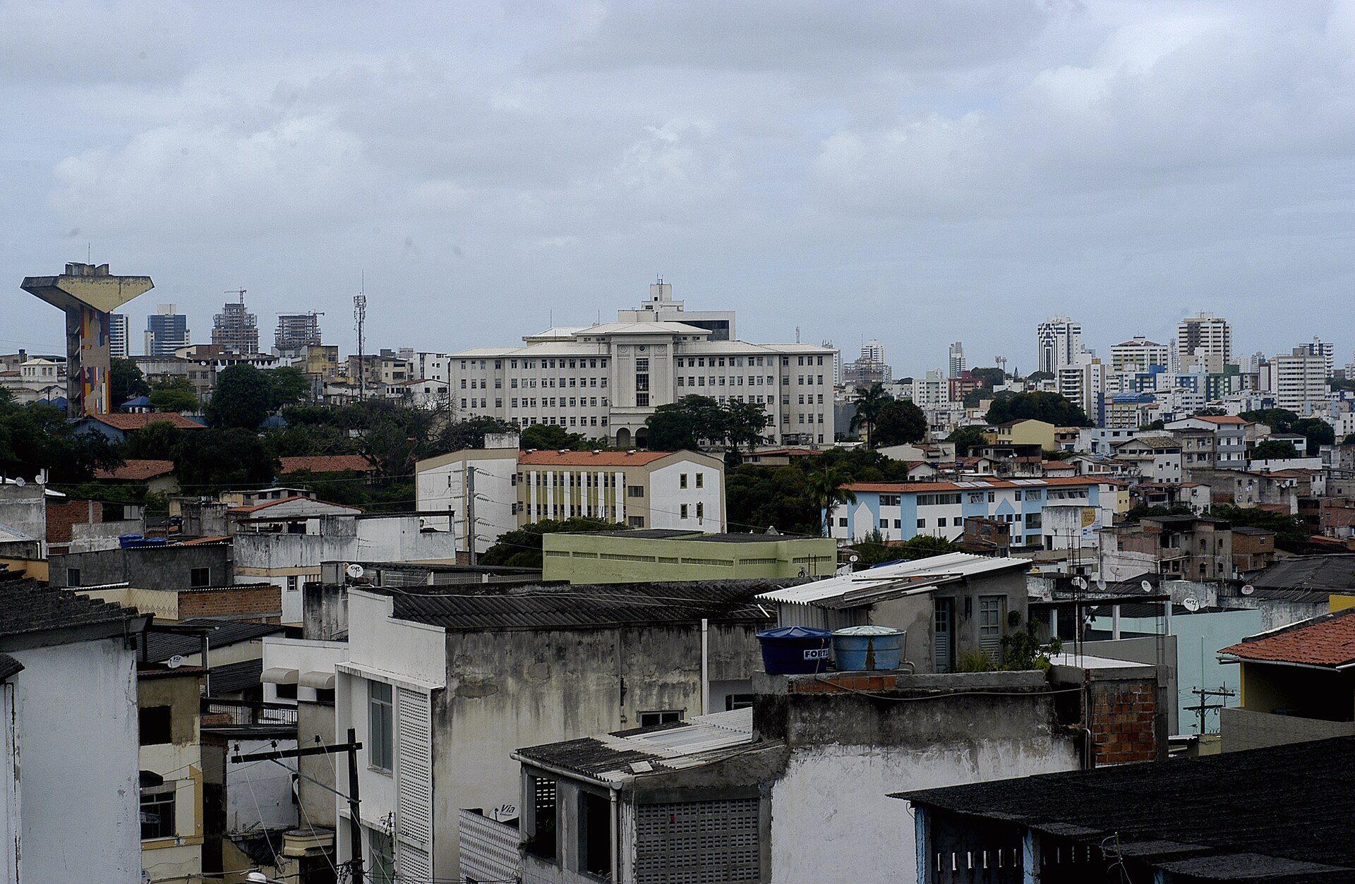 Imagem de referência de Hospital Ana Nery, descrito nos dados abertos como hospital em Salvador, capital do estado brasileiro da Bahia