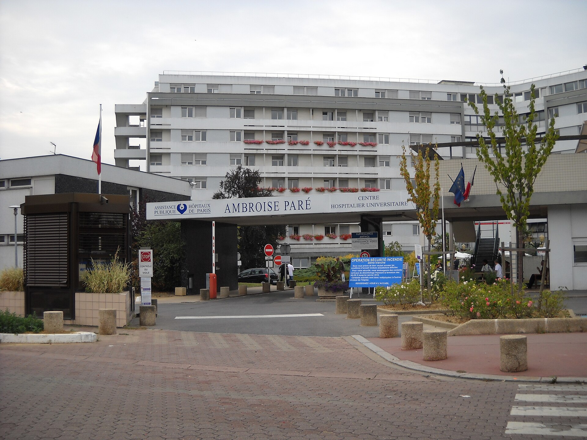 Imagem de referência relacionada a Hospital Ambroise-Paré, item descrito como registro de referência sobre Hospital Ambroise-Paré, organizado a partir de dados estruturados abertos