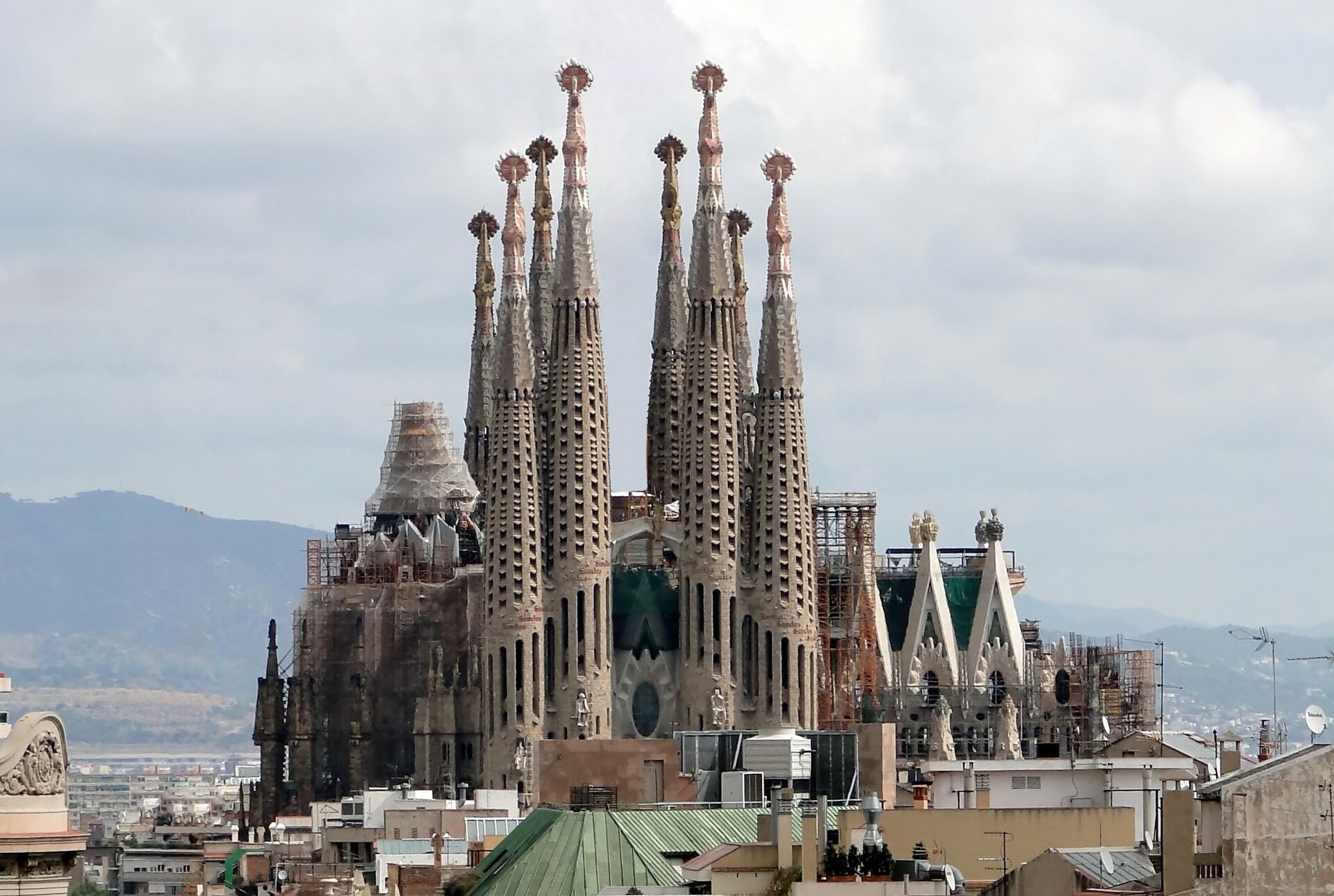 Imagem de referência de A Sagrada Família, descrito nos dados abertos como pintura de Carlo Portelli