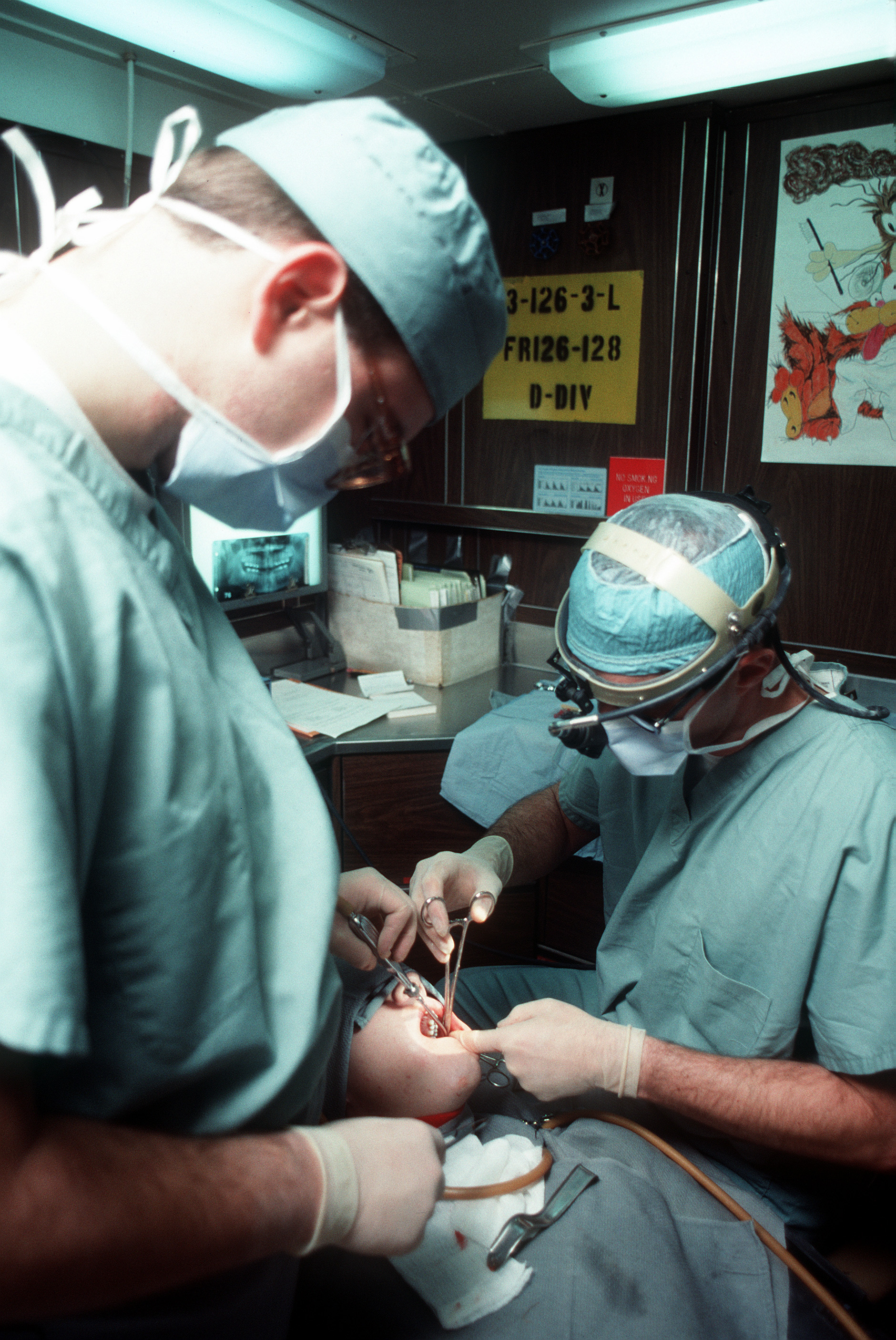 Imagem de referência relacionada a Cirurgia oral, item descrito como registro de referência sobre Cirurgia oral, organizado a partir de dados estruturados abertos