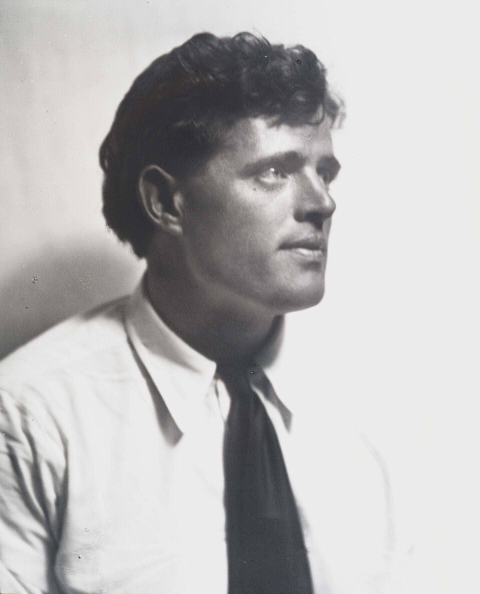 Imagem de referência de Jack London, descrito nos dados abertos como filme de 1943 dirigido por Alfred Santell