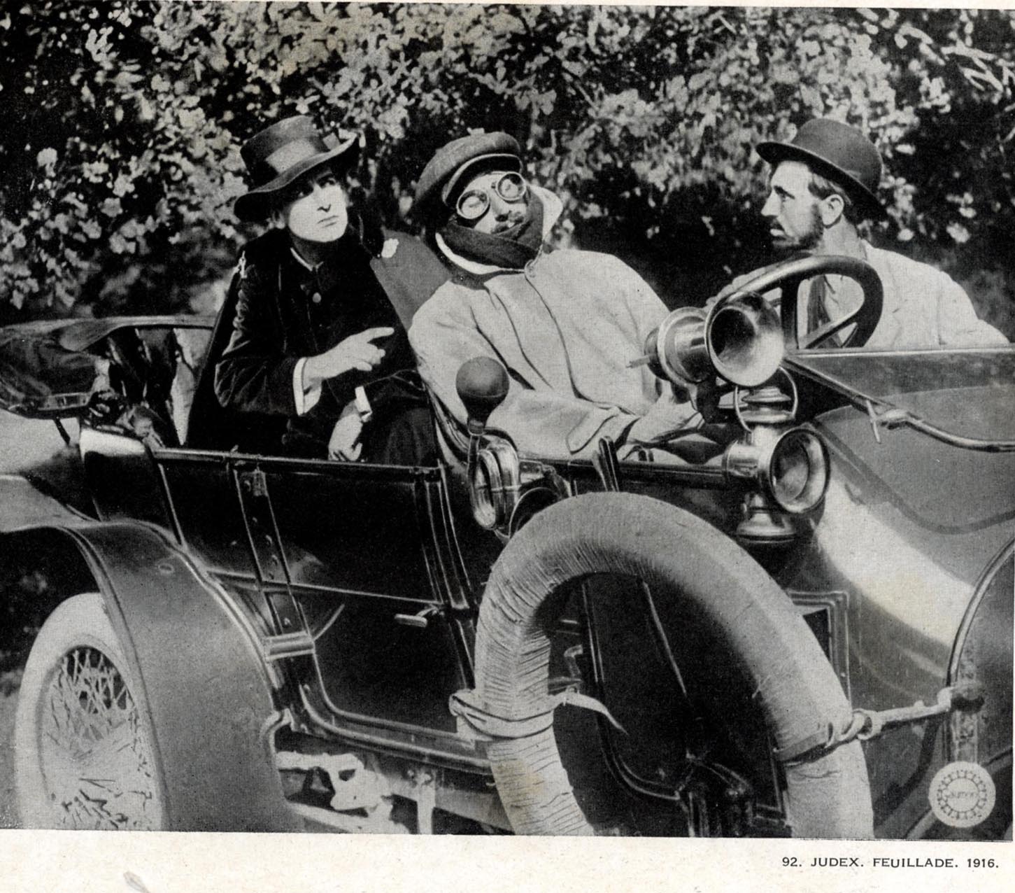 Imagem de referência de Judex, descrito nos dados abertos como filme de 1916 dirigido por Louis Feuillade