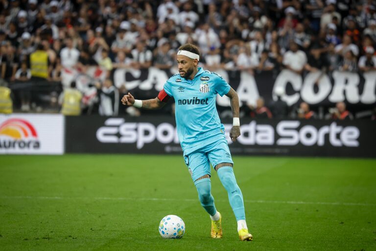 Luduvice diz que Teixeira destruiu o Santos e acha possível clube assumir concessão do Pacaembu