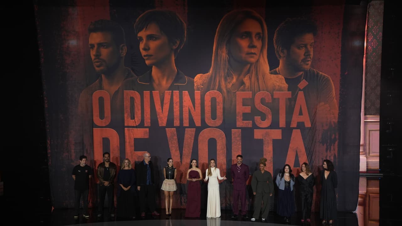 Elenco de Avenida Brasil 2 se reúne pela primeira vez em público; veja vídeo e fotos