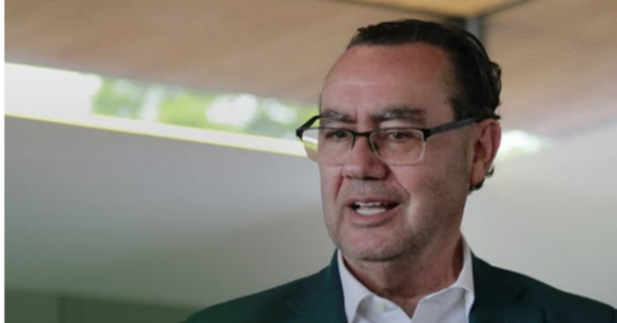 Cury oficializa apoio a Flávio Bolsonaro sob condição de 'pacificação nacional'
