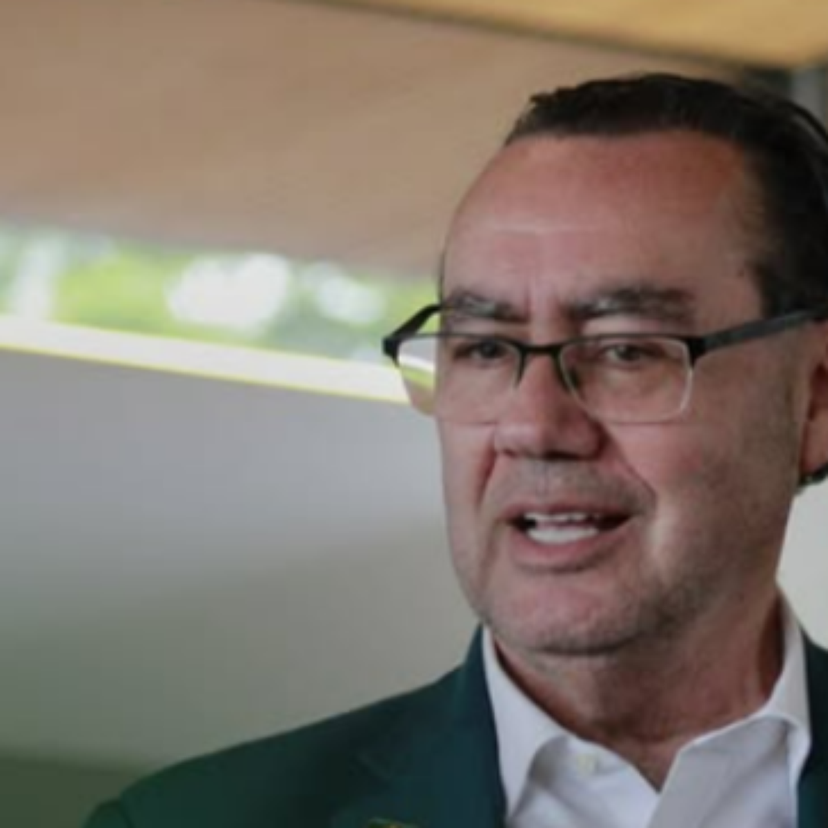 Cury oficializa apoio a Flávio Bolsonaro sob condição de 'pacificação nacional'