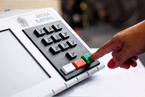 Confira a lista de deputados federais eleitos pelo Espírito Santo