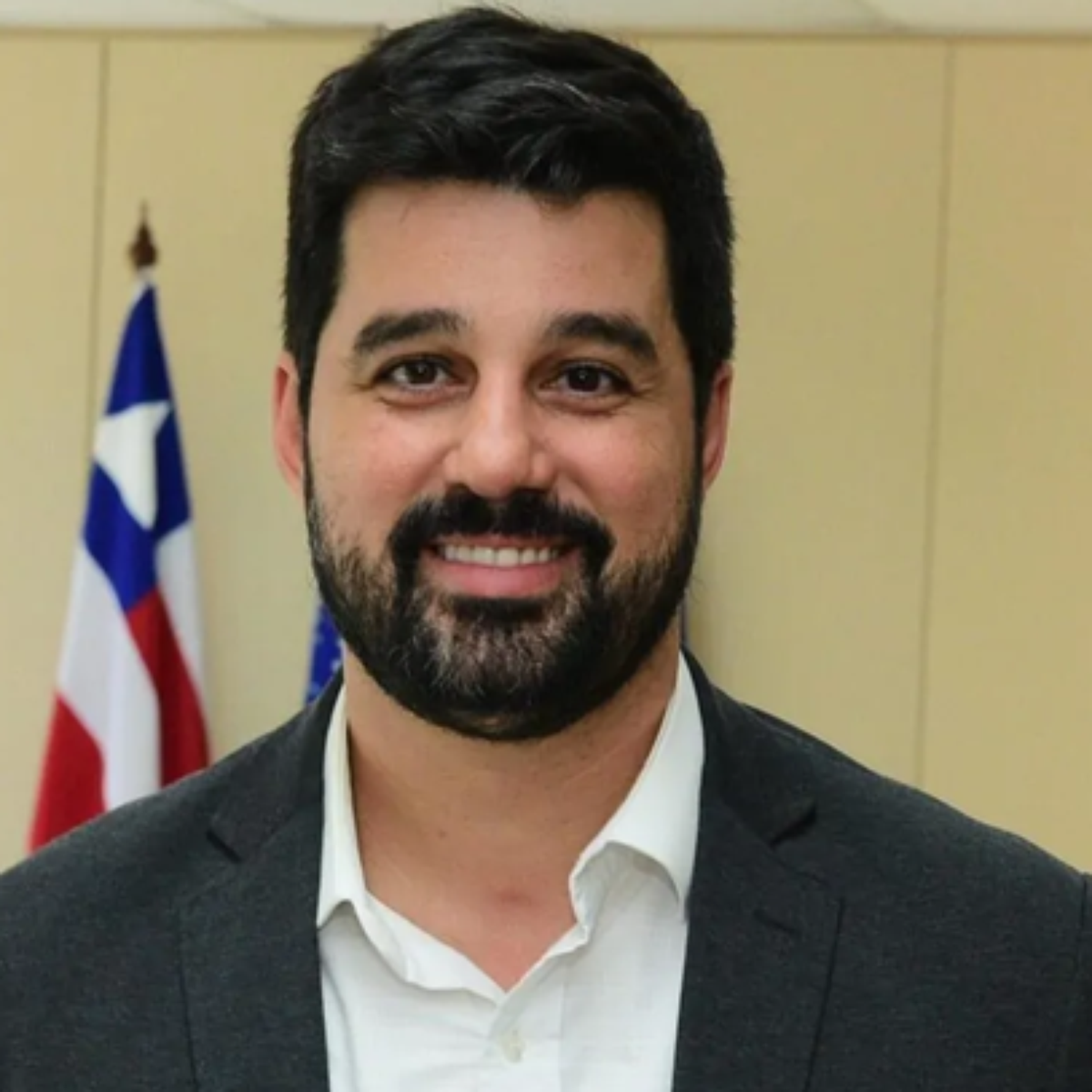 TRE-BA revoga ordem de prisão contra secretário de Salvador por redução da frota durante 2º turno