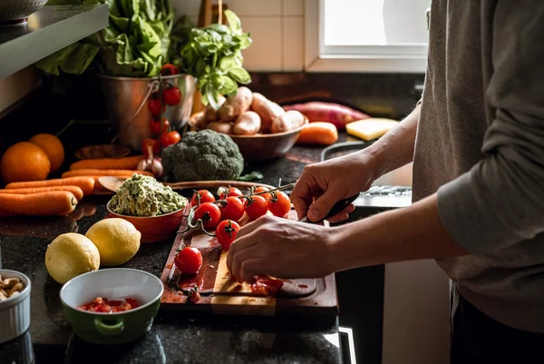 Torta salgada de liquidificador: lanche delicioso pronto em poucos minutos