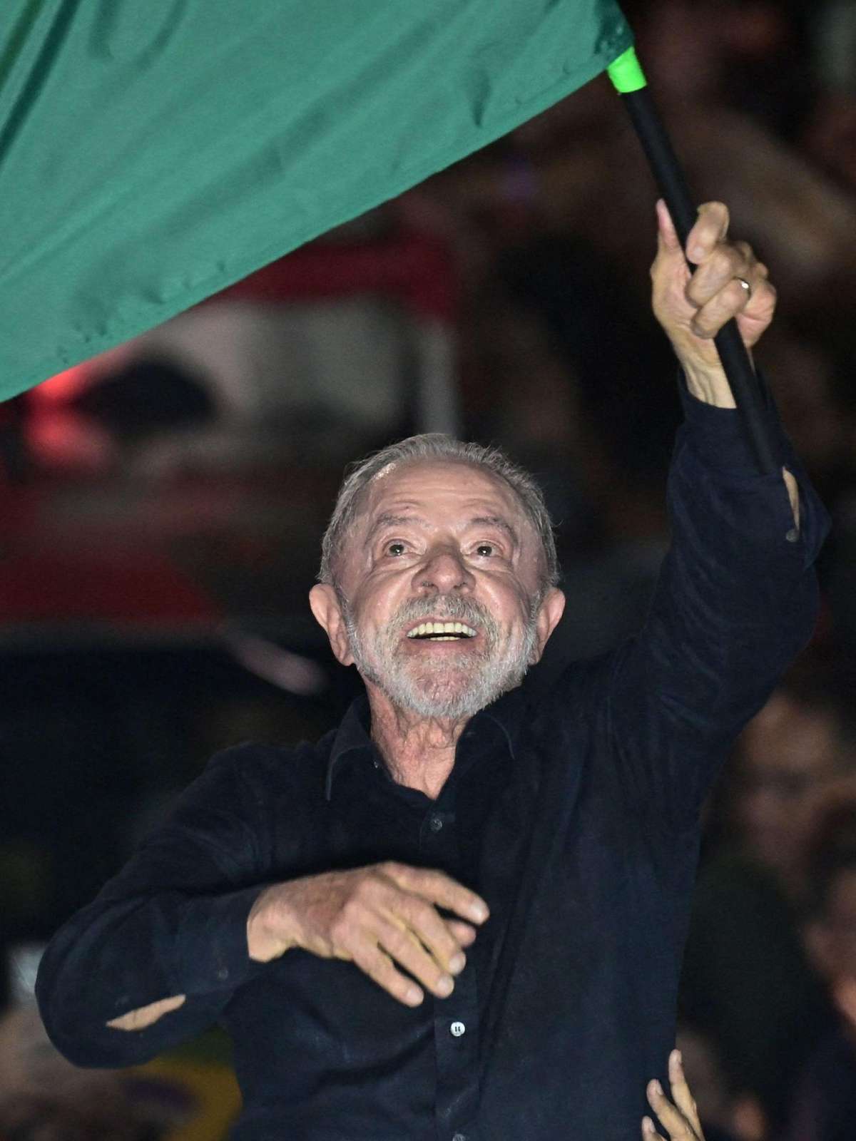 Economist questiona se Lula, 'agora azarão', ainda tem 'uma última carta na manga'