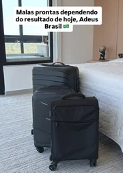 Internautas detonam após Rico Melquiades posar no aeroporto: "Tchau, some"