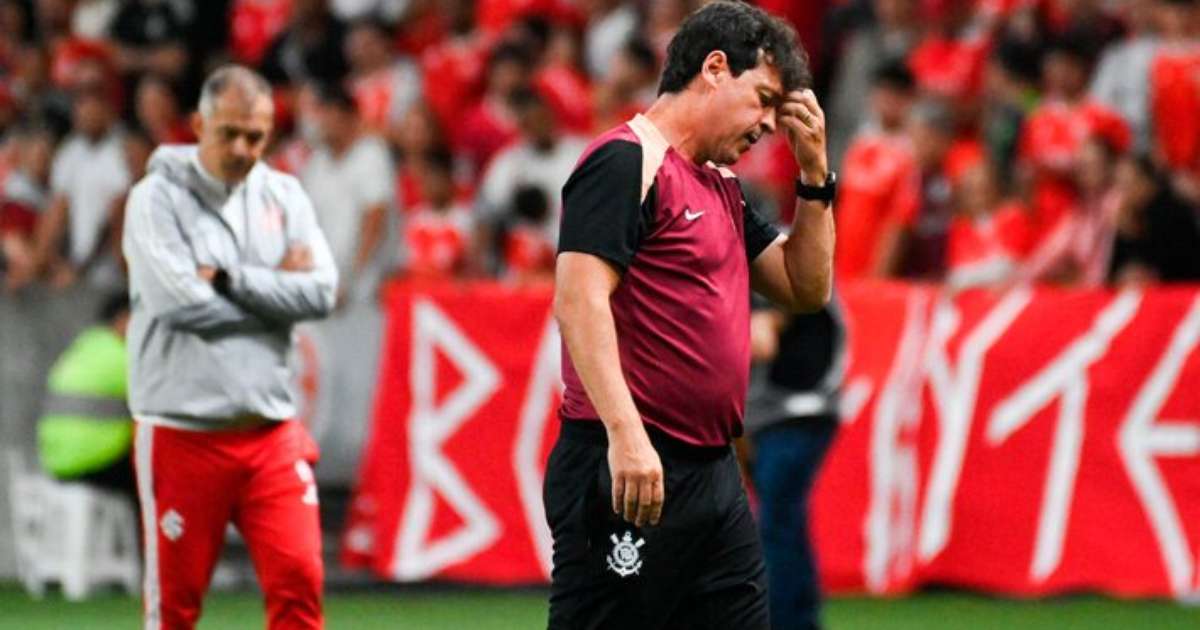 Opinião: Corinthians desperdiça pausa e demite Fernando Diniz na pior hora possível