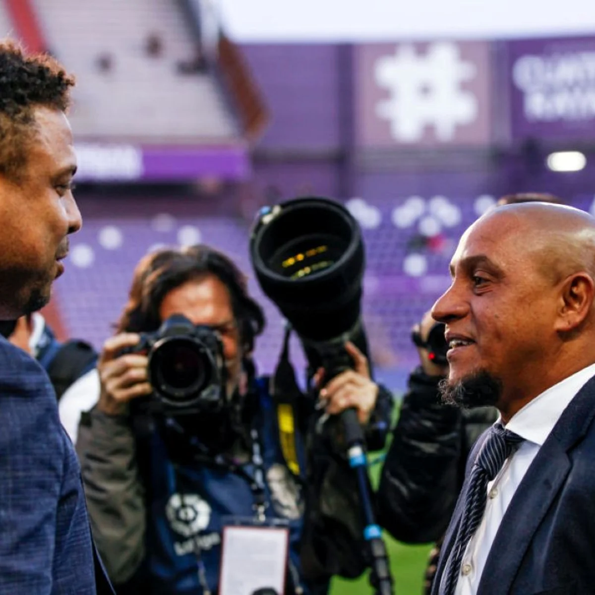 Ronaldo e Roberto Carlos assinam compra da SAF da Inter de Limeira