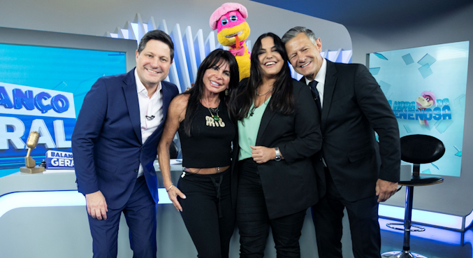Gretchen revela resultado do transplante capilar em A Hora da Venenosa e comemora: ‘Deu certo!’