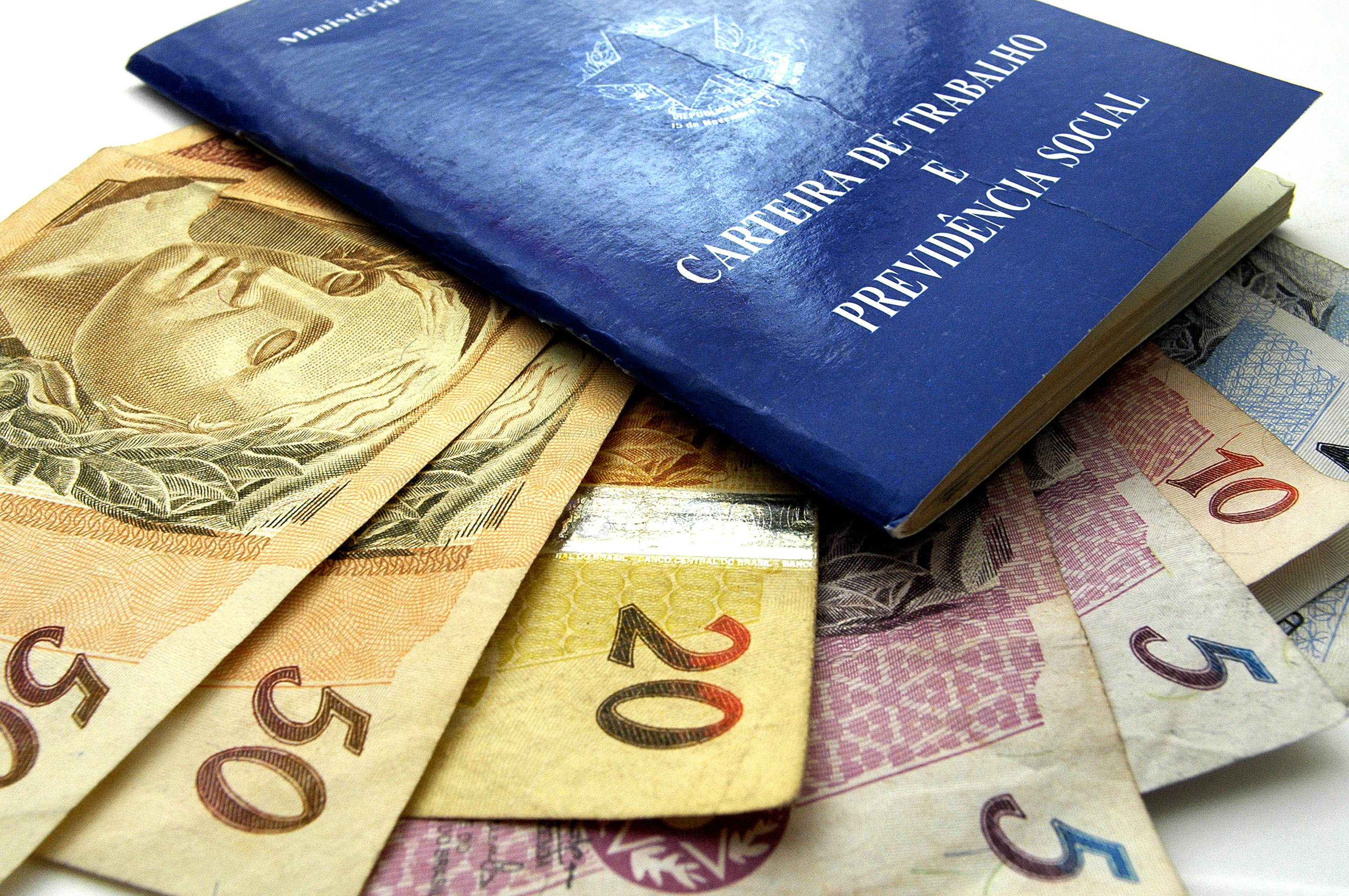Abono salarial terá lote extra liberado para 1 milhão de trabalhadores nesta quinta-feira