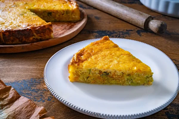 Torta salgada de liquidificador: lanche delicioso pronto em poucos minutos