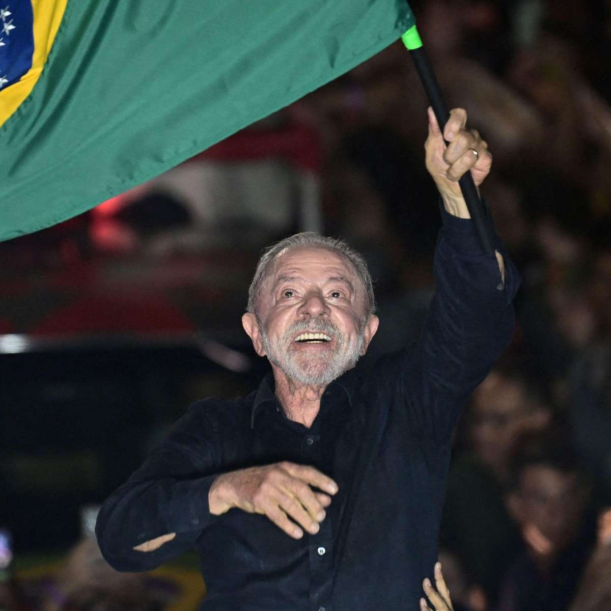 Economist questiona se Lula, 'agora azarão', ainda tem 'uma última carta na manga'