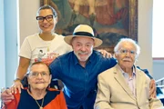 Imagem da matéria: Confira imagens da visita de Lula a José Sarney no Maranhão