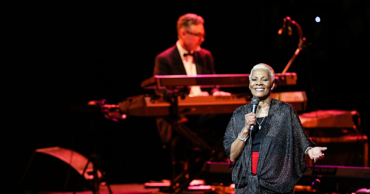 Dionne Warwick cancela show por dores na perna às vésperas de turnê no Brasil