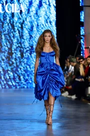 LVMH e Kering adotam novas regras de proteção a modelos a partir de 2027