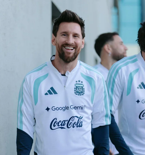 Lionel Messi se apresenta à seleção argentina para jogo de despedida - destaque galeria
