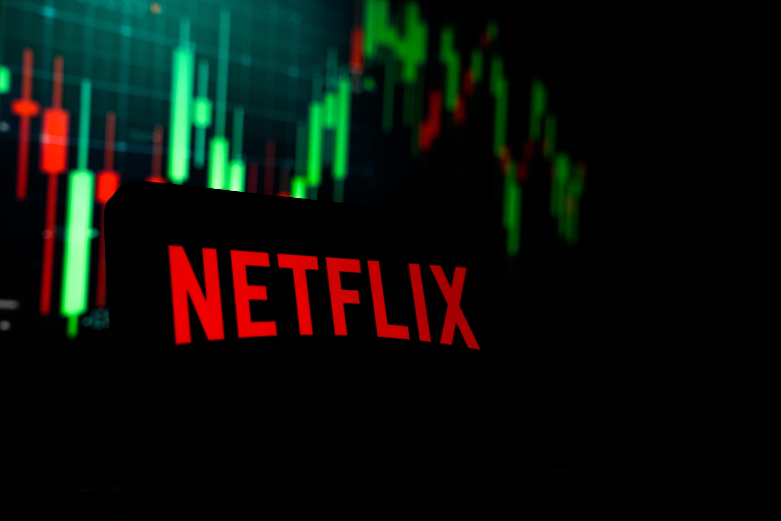 Netflix lucra R$ 19,8 bi no trimestre, mas admite dificuldade para prender atenção do público